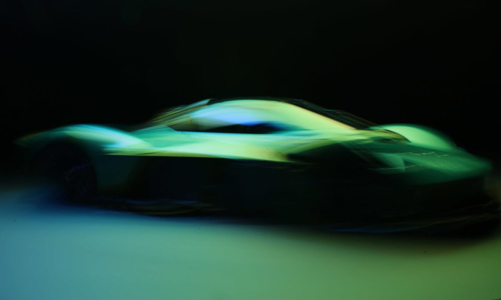 Aston Martin, Valkyrie, Impossible Driven